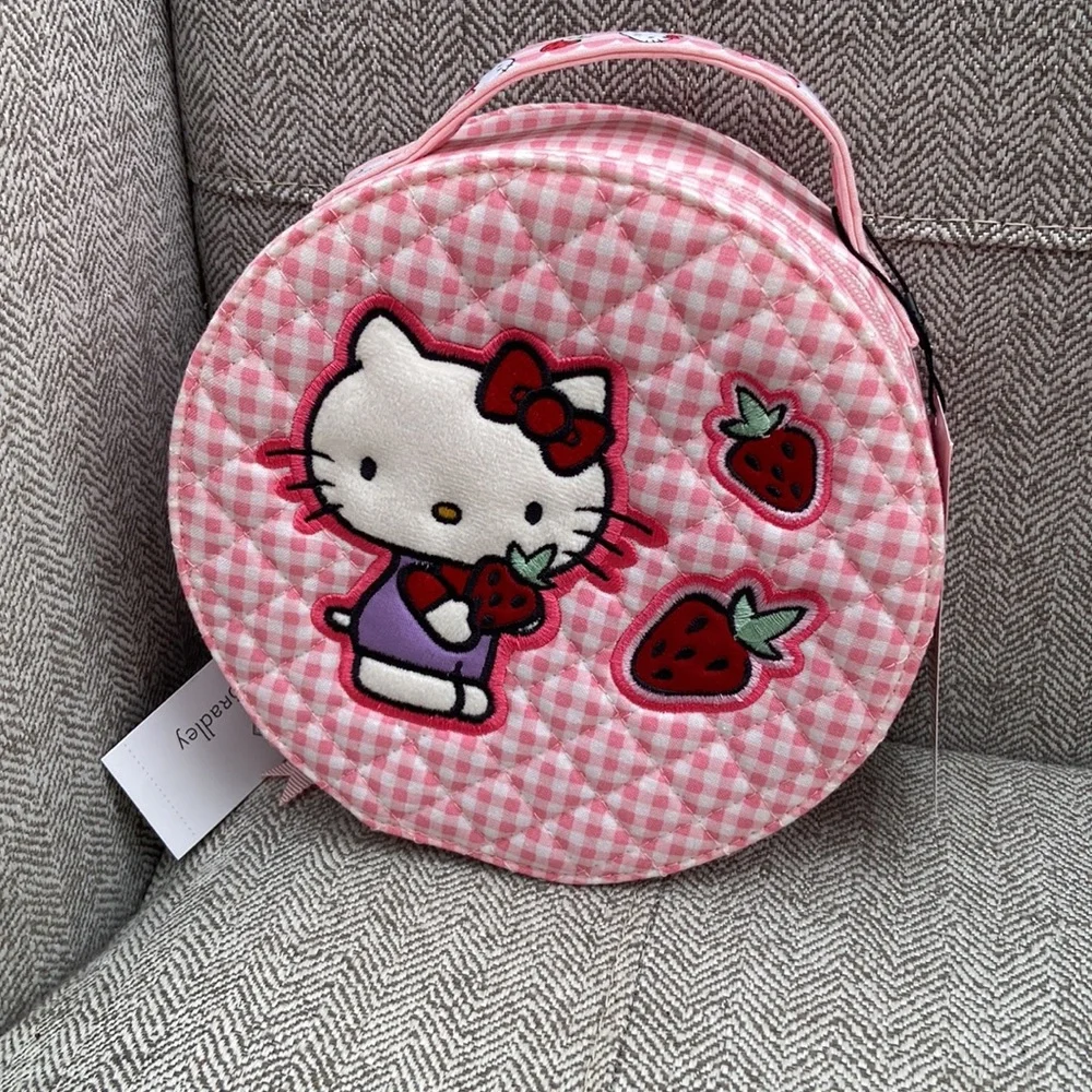 🍓NWT Vera Bradley x Hello Kitty🍓Limited Edition Cosmetic Case